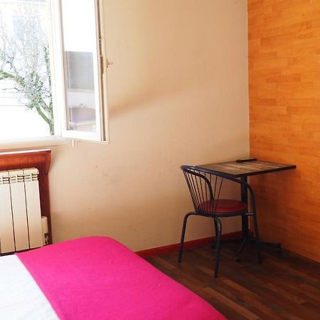 Le Logis De La Garenne Hotel Morestel Luaran gambar